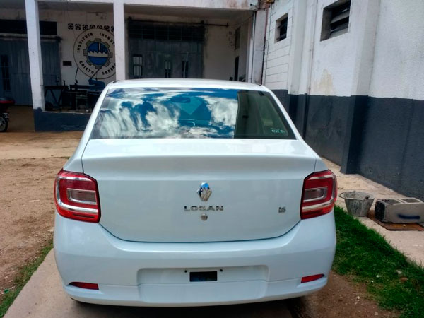 Proyecto Renault Logan - Colaboración institucional